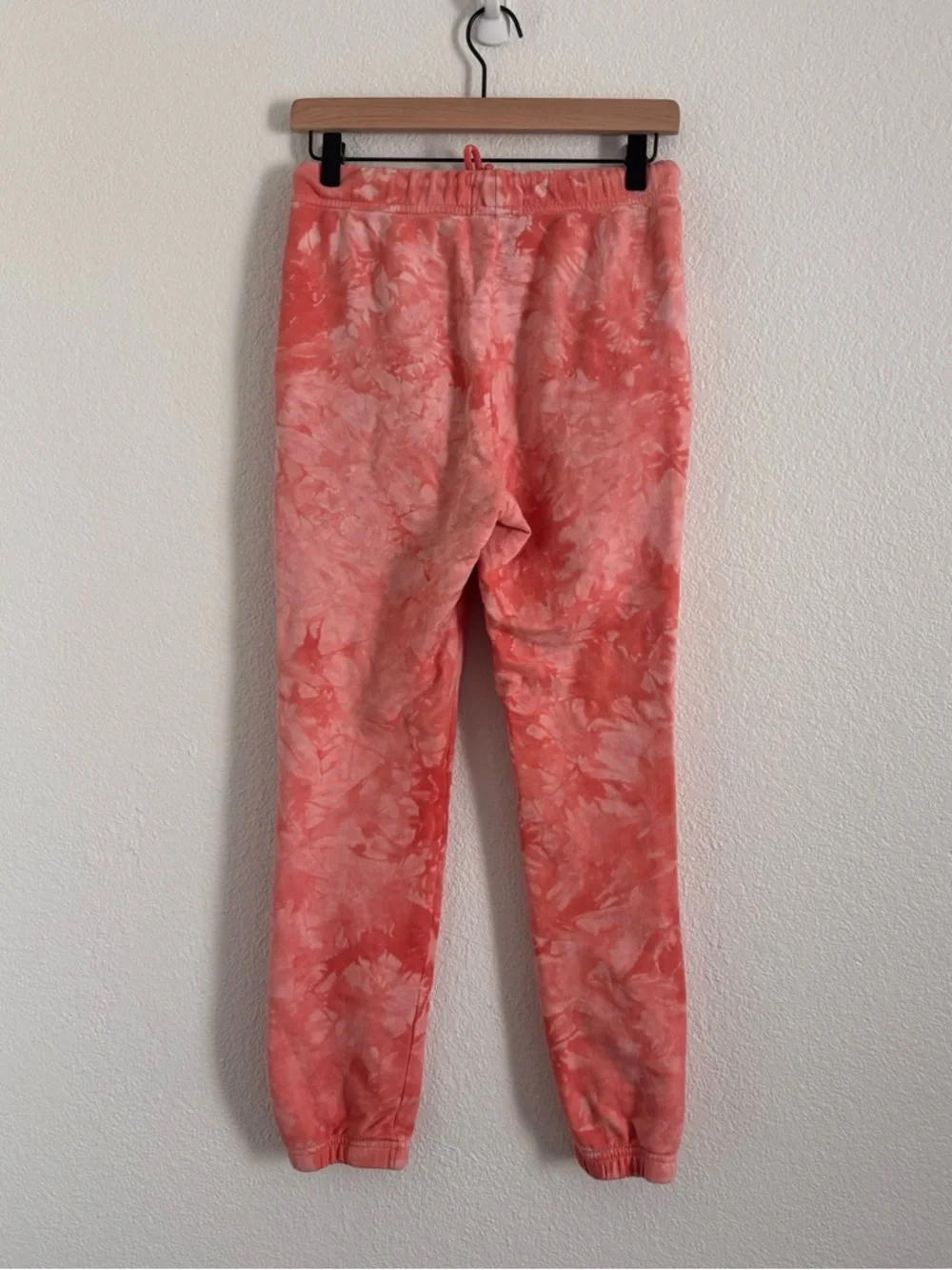 Cotton Citizen Women's Size Small Coral Tie-Dye Sweatpants - Picture 5 of 5